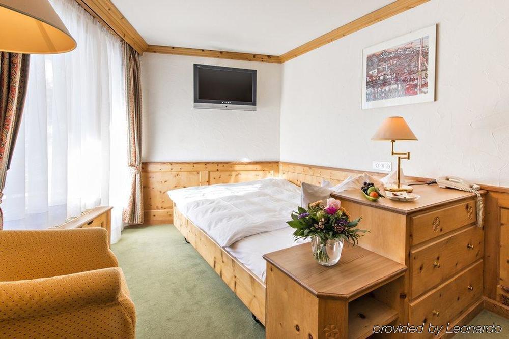 Quadratscha Alpenhotel Samedan Extérieur photo