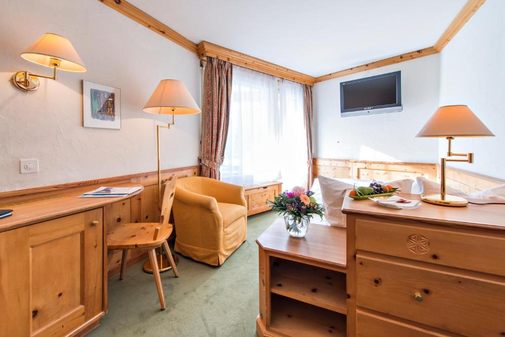 Quadratscha Alpenhotel Samedan Chambre photo