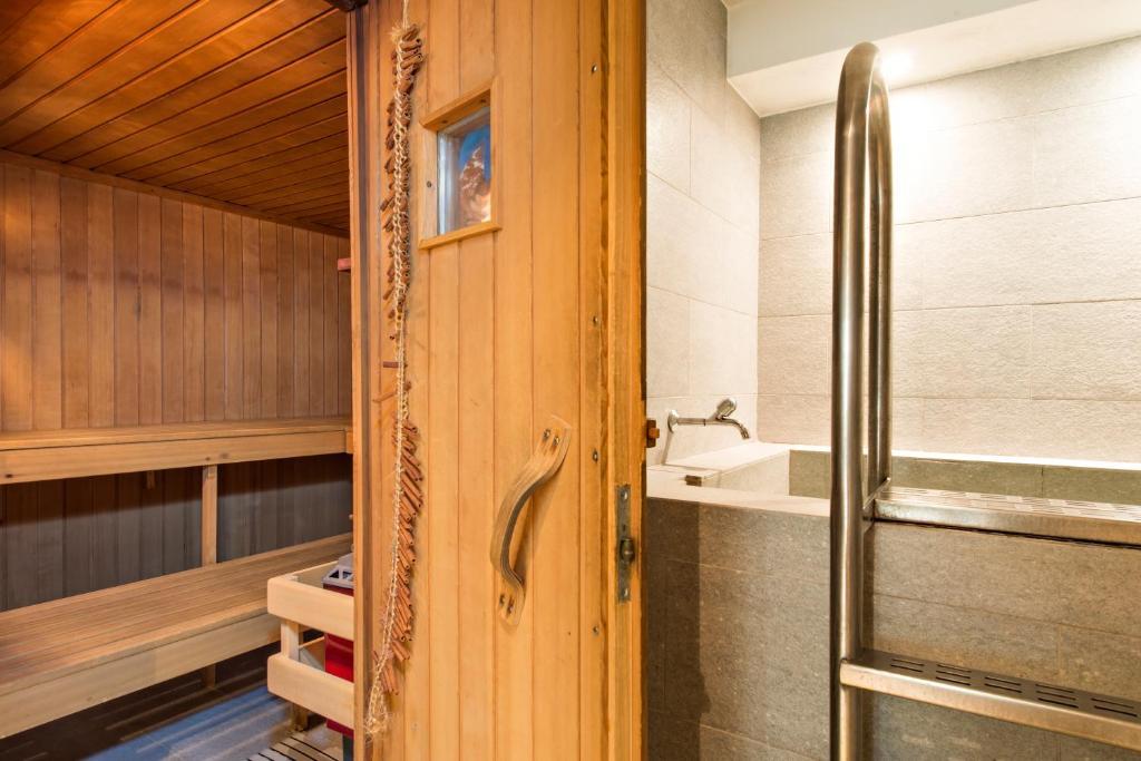 Quadratscha Alpenhotel Samedan Extérieur photo