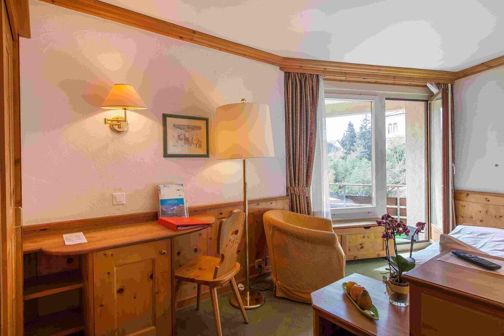 Quadratscha Alpenhotel Samedan Extérieur photo
